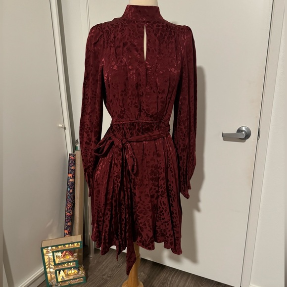 Meet your Posher, Eva - Picture 2 of 3